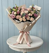 Букет цветов из:  Розы и Лизиантусы в Новая Заимка