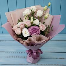 Букет цветов из:  Розы и Лизиантусы в Новая Заимка
