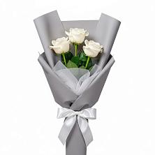 Букет 3 белые розы в Новая Заимка