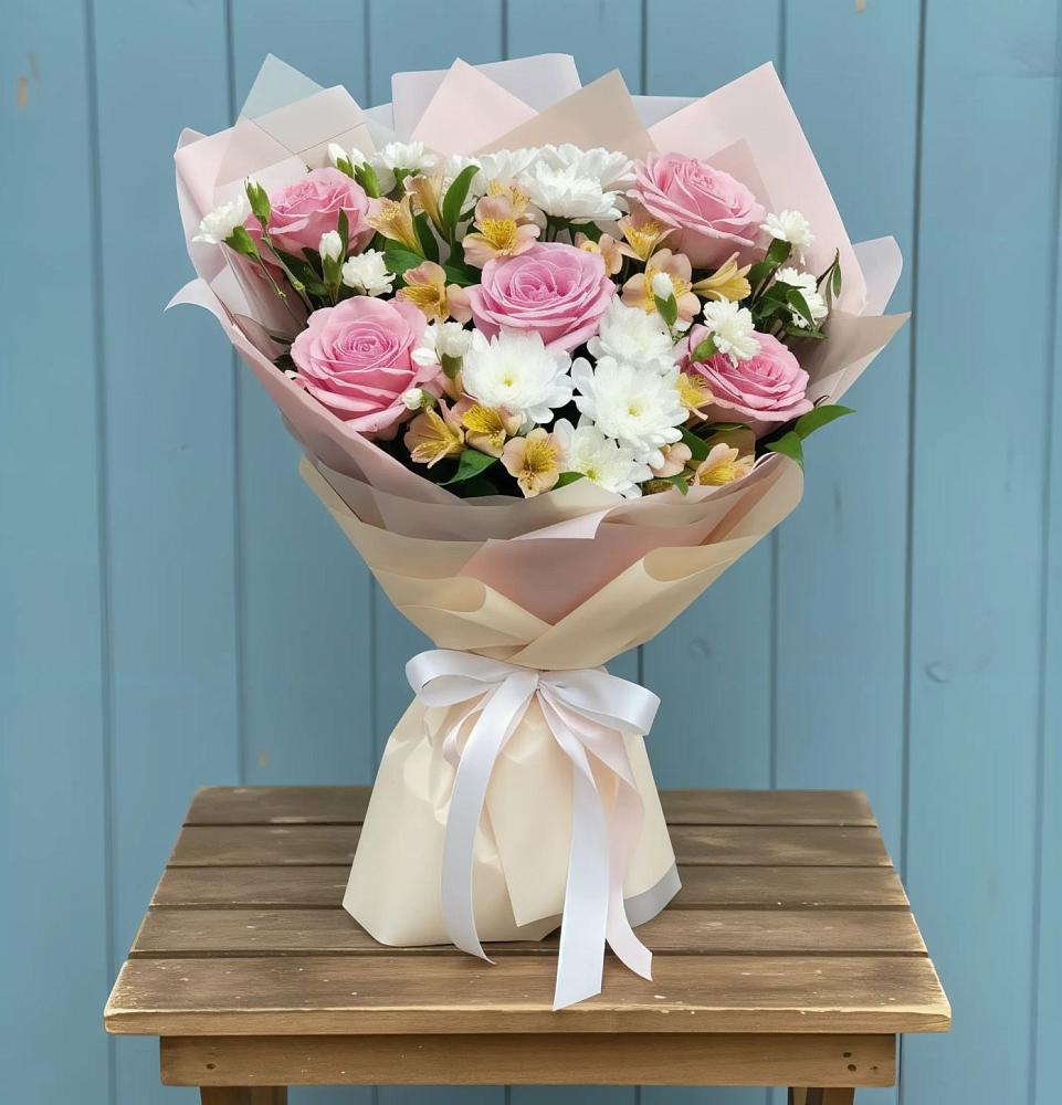 Букет цветов из: Гвоздики, Орхидеи и Розы в Новая Заимка