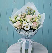 Букет цветов из:  Розы и Лизиантусы в Новая Заимка