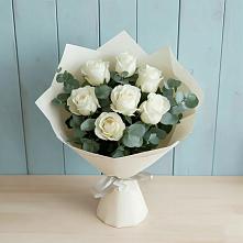 Букет Белые розы в Эвкалипте в Новая Заимка